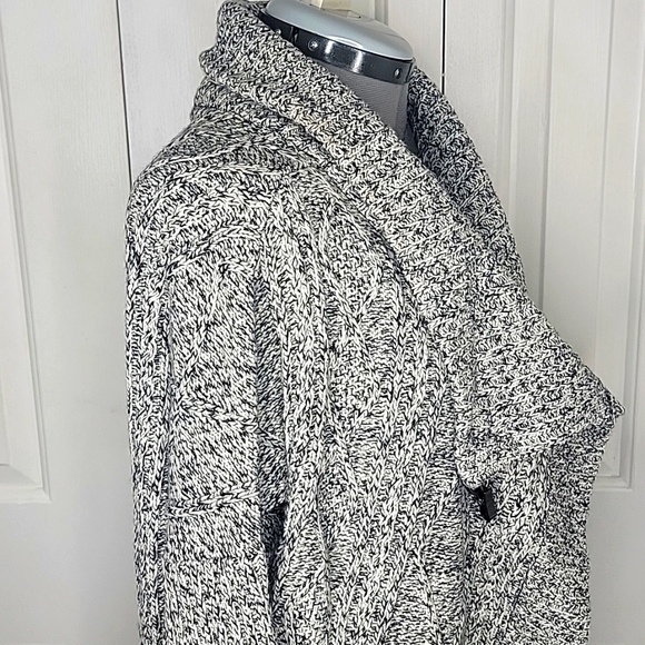 RD Style Daksha Cable Knit Cardigan wrap Style Sweater Gray Size SP - Picture 7 of 10